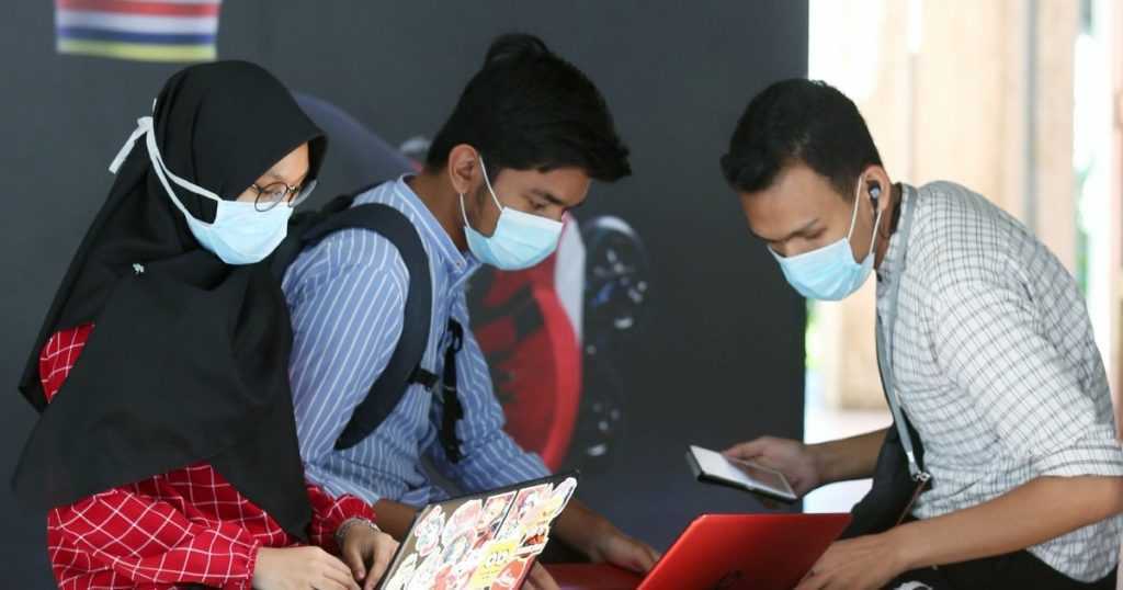 Celcom, Digi, Maxis, U Mobile and TM To Provide Internet Packages For SPM & STPM Students